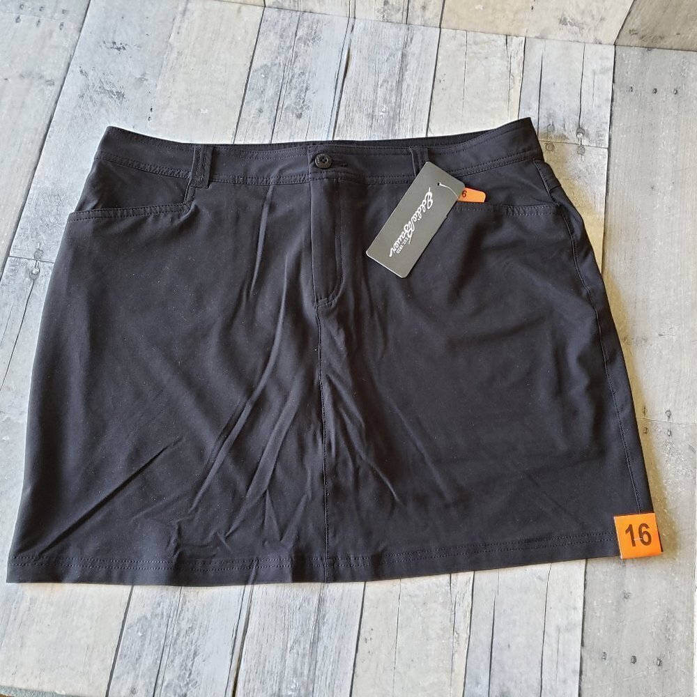 NWT - Eddie Bauer Black Adventurer 2.0 Skort Size - Size 16